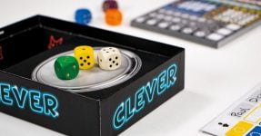 Clever spel